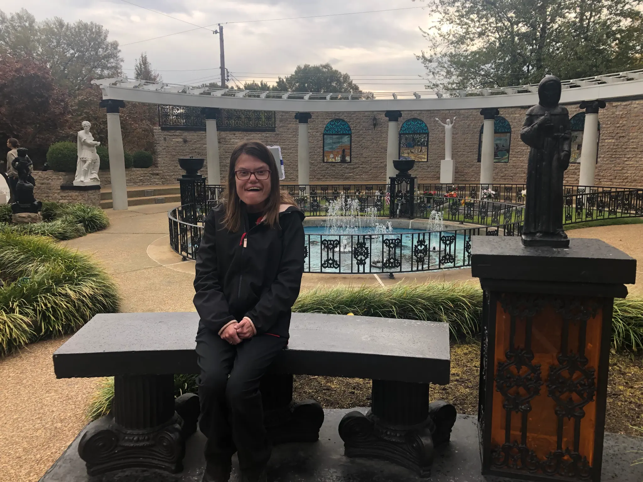 Lis at Graceland Courtyard